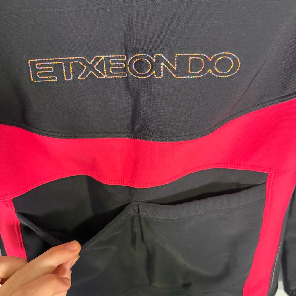 Etxeondo black & pink cycling jacket Size S. Fleece lined.‎ - Picture 6 of 9